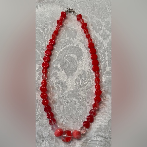Red Beaded Necklace in Czech Glass Beads Handmade by Me - Picture 4 of 4